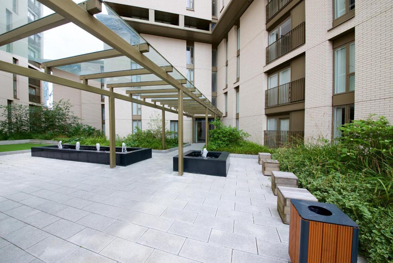 Modern 2 Bed & 2 Bath City Centre Apartment